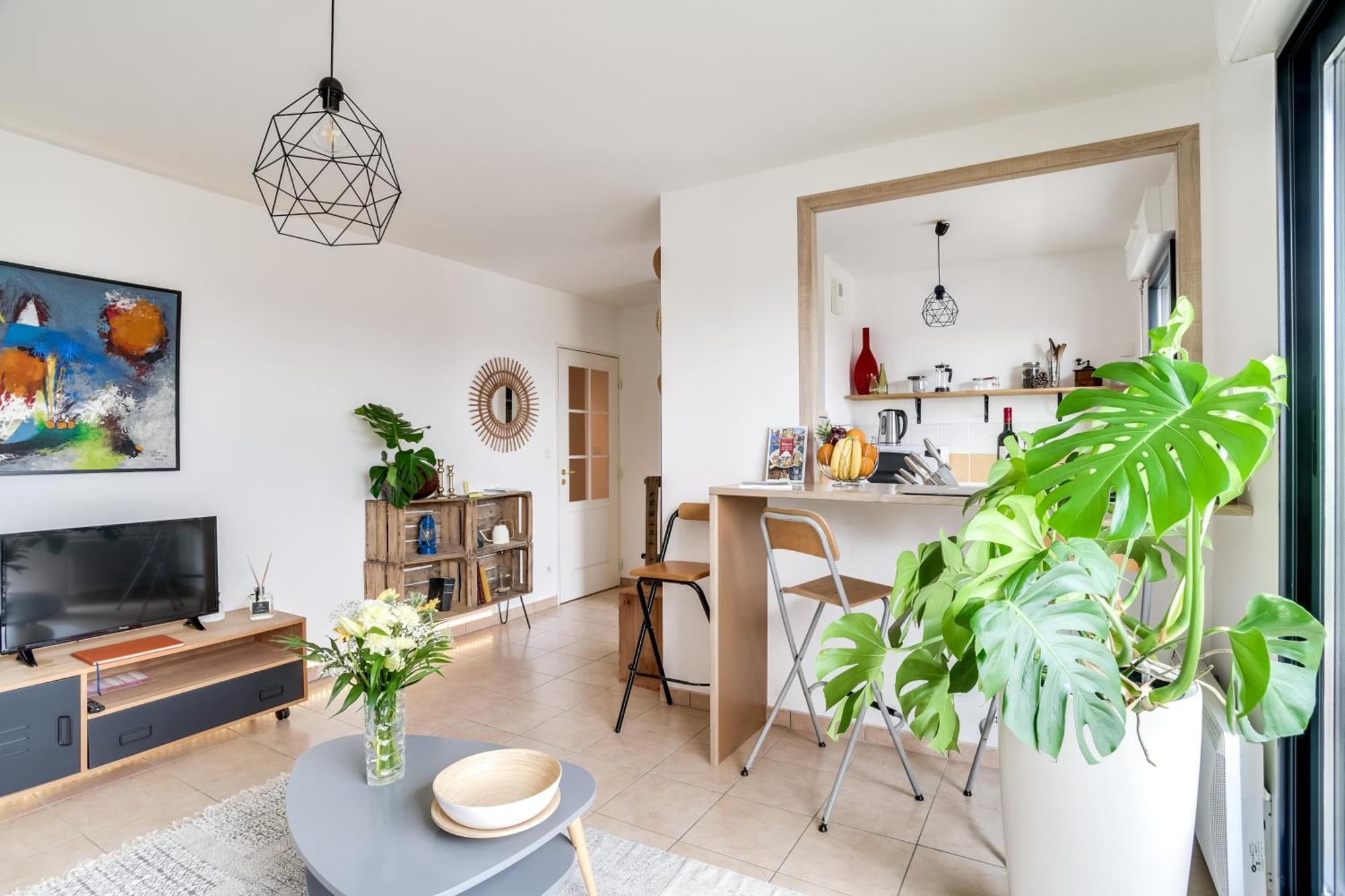 Votre Escale - Le Petit Montmartre Appartement Niort Buitenkant foto