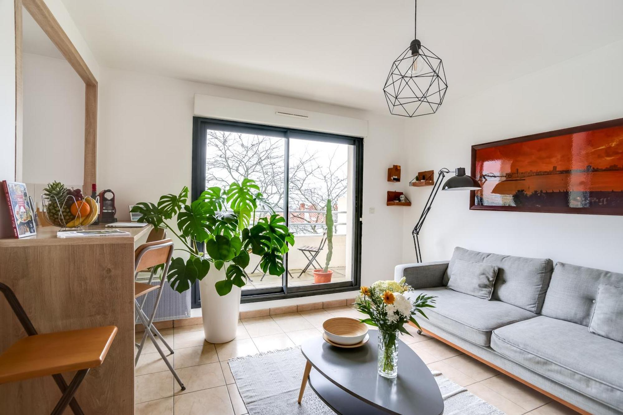 Votre Escale - Le Petit Montmartre Appartement Niort Buitenkant foto