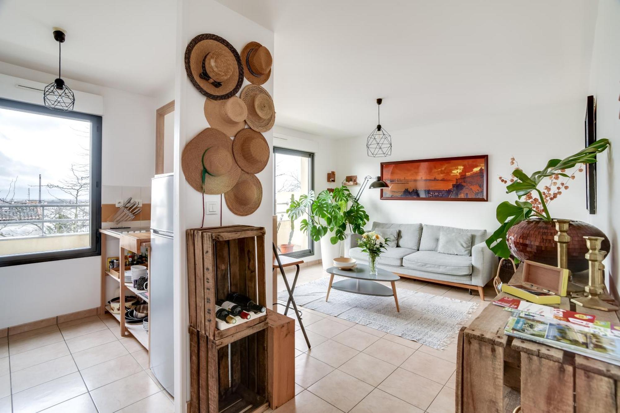 Votre Escale - Le Petit Montmartre Appartement Niort Buitenkant foto