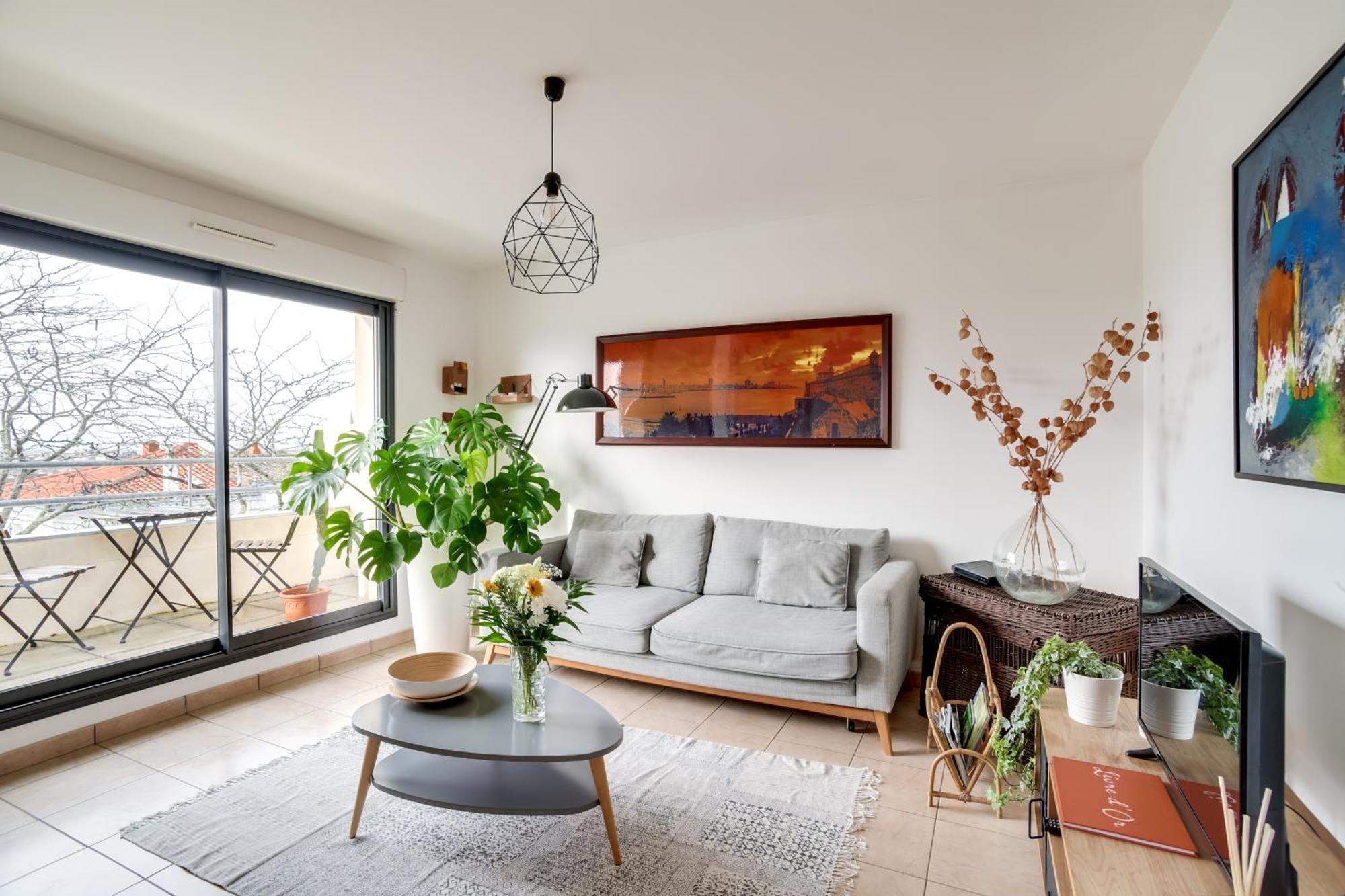 Votre Escale - Le Petit Montmartre Appartement Niort Buitenkant foto